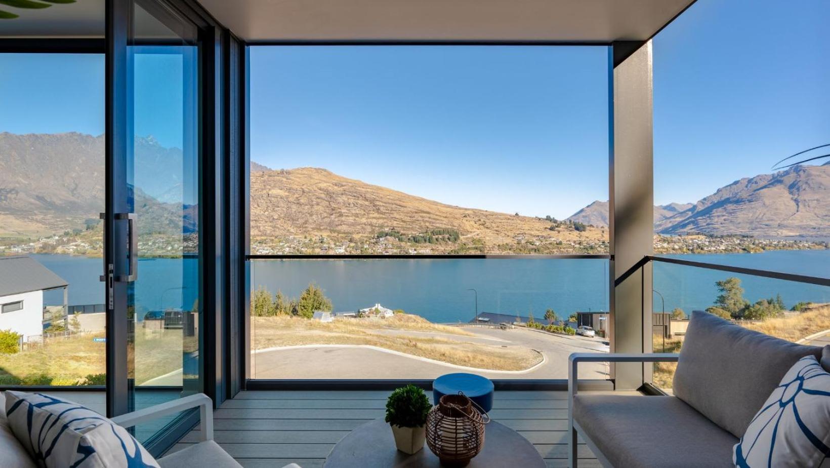 The Tiers- Hot Tub- Ac- Bbq- Free Parking Villa Queenstown Eksteriør bilde