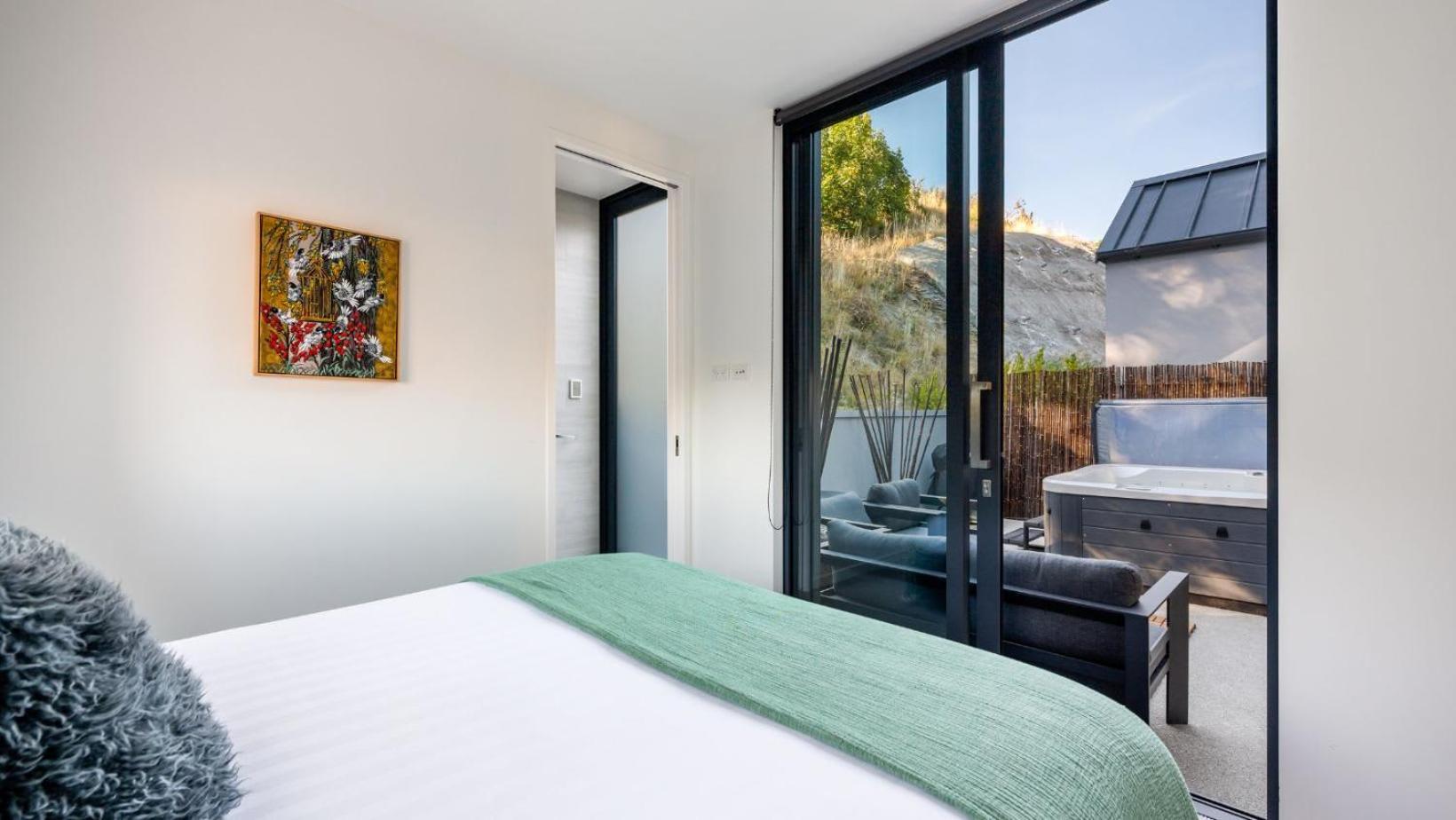The Tiers- Hot Tub- Ac- Bbq- Free Parking Villa Queenstown Eksteriør bilde