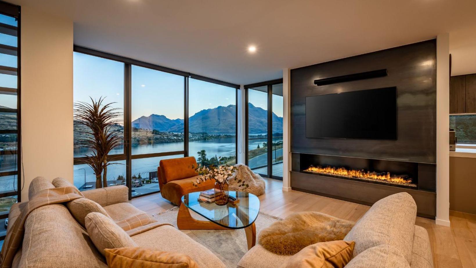 The Tiers- Hot Tub- Ac- Bbq- Free Parking Villa Queenstown Eksteriør bilde