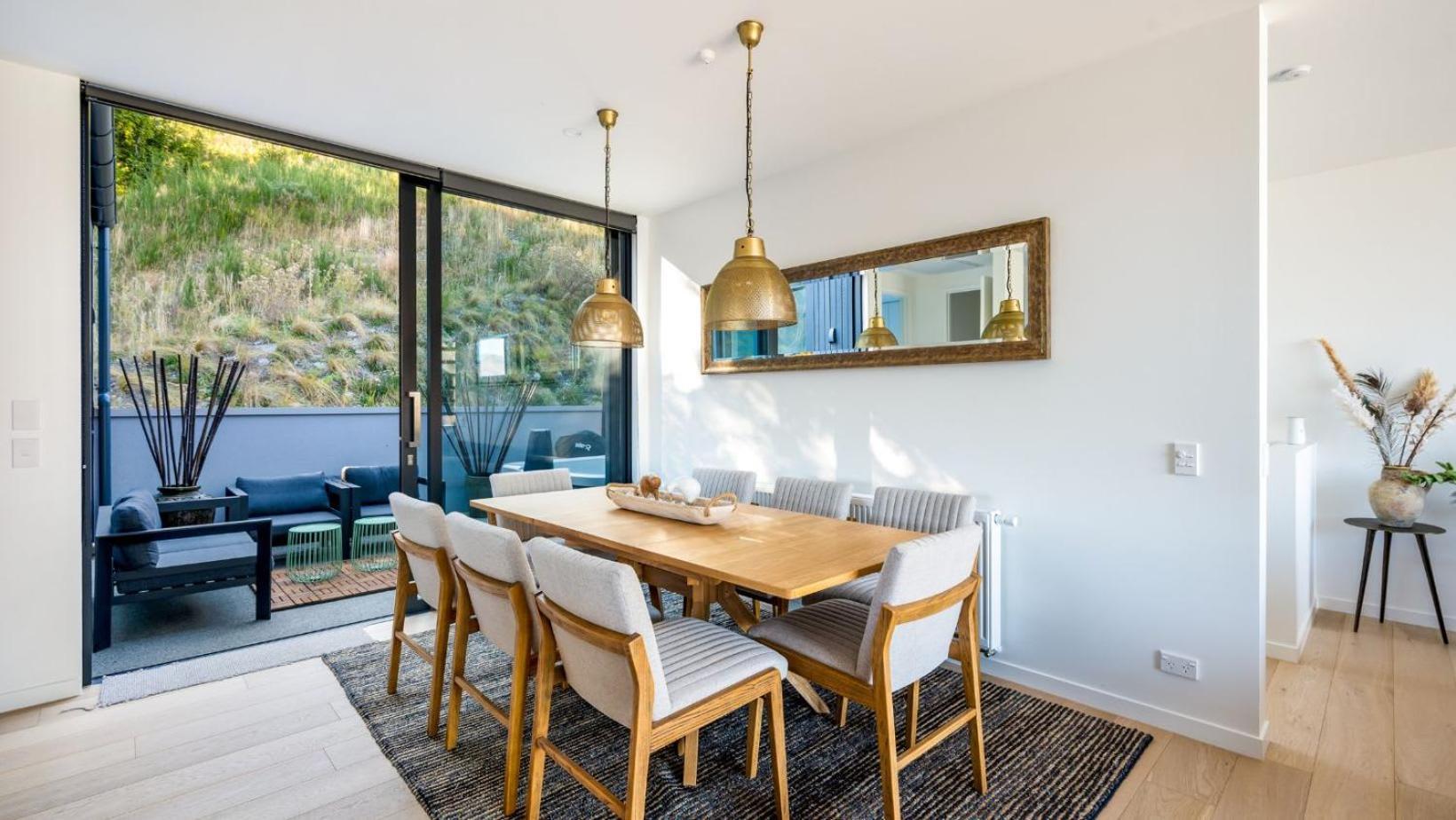 The Tiers- Hot Tub- Ac- Bbq- Free Parking Villa Queenstown Eksteriør bilde
